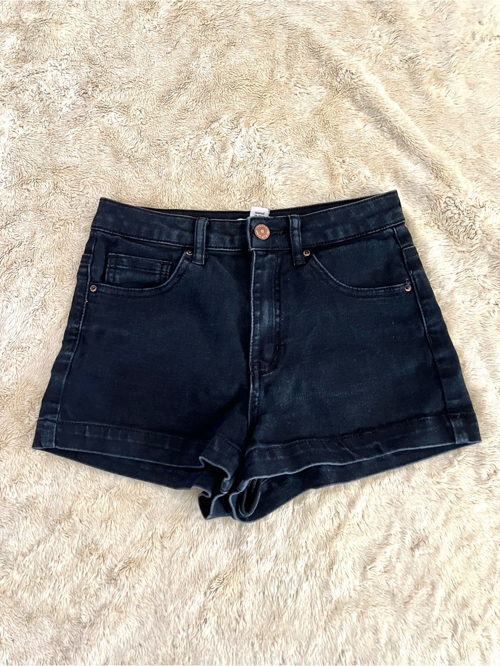 FOREVER 21 Woman's Black Denim Shorts Size 26